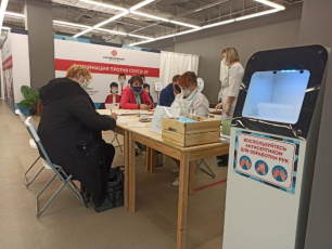 В торговых центрах Волгограда и Волжского открылись пункты вакцинации
